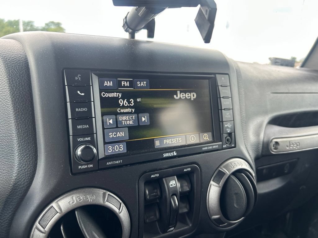 Used 2017 Jeep Wrangler Unlimited Sport AWD/4WD image 12