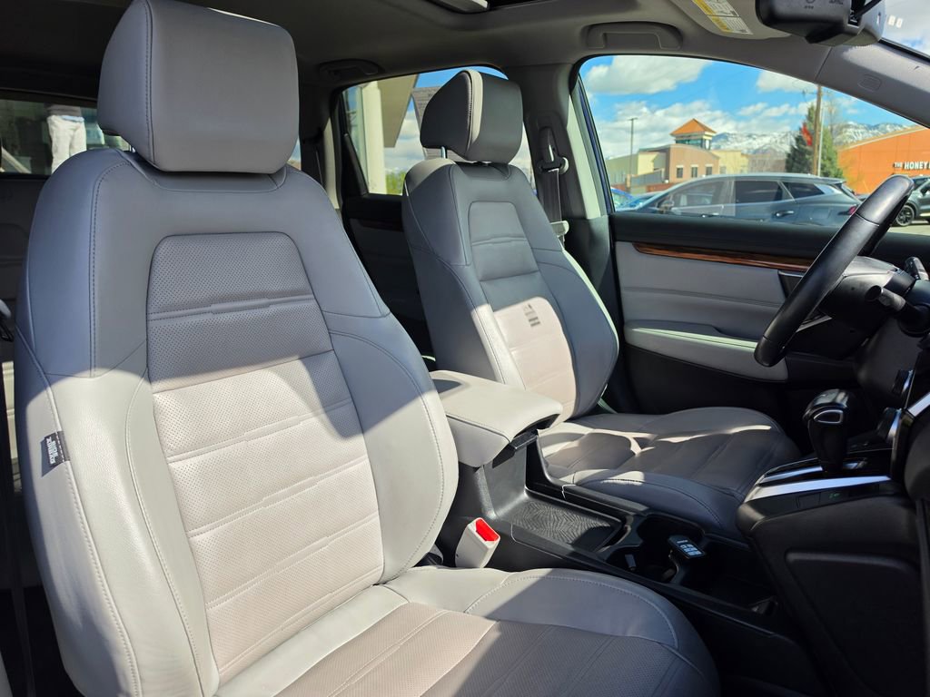 Used 2019 Honda CR-V Touring image 16