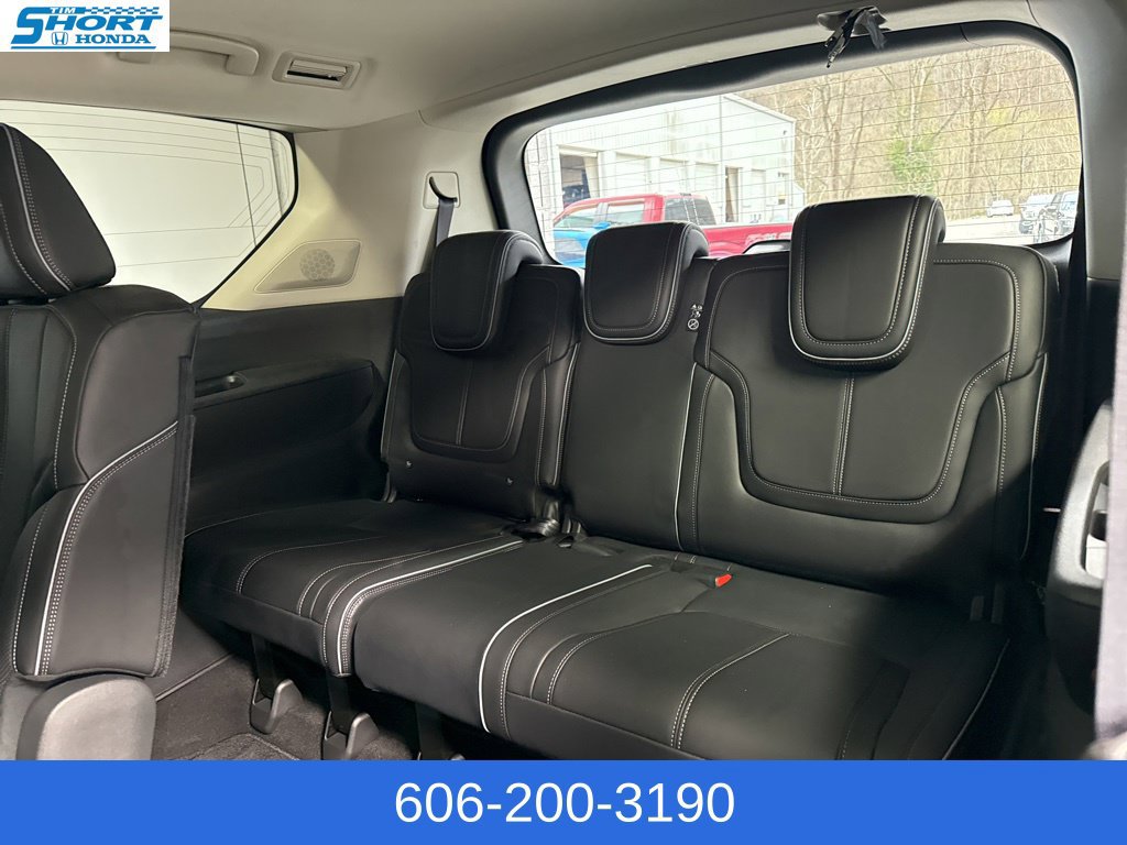 Used 2025 INFINITI QX80 Sensory AWD/4WD image 16