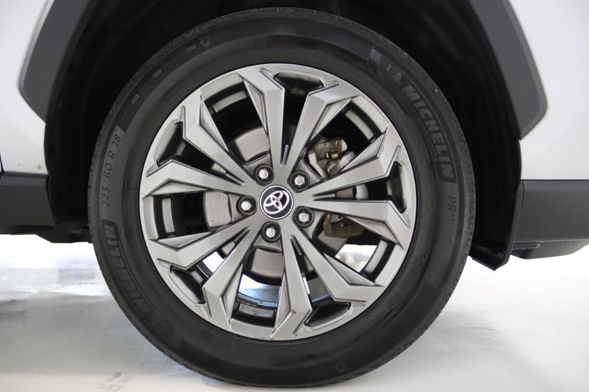 Used 2022 Toyota RAV4 XLE Premium AWD/4WD image 72