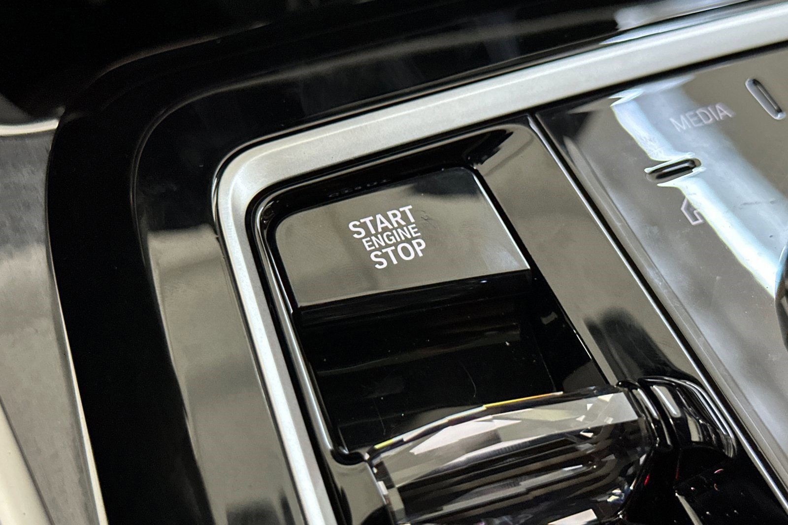 New 2026 BMW 760i xDrive image 28