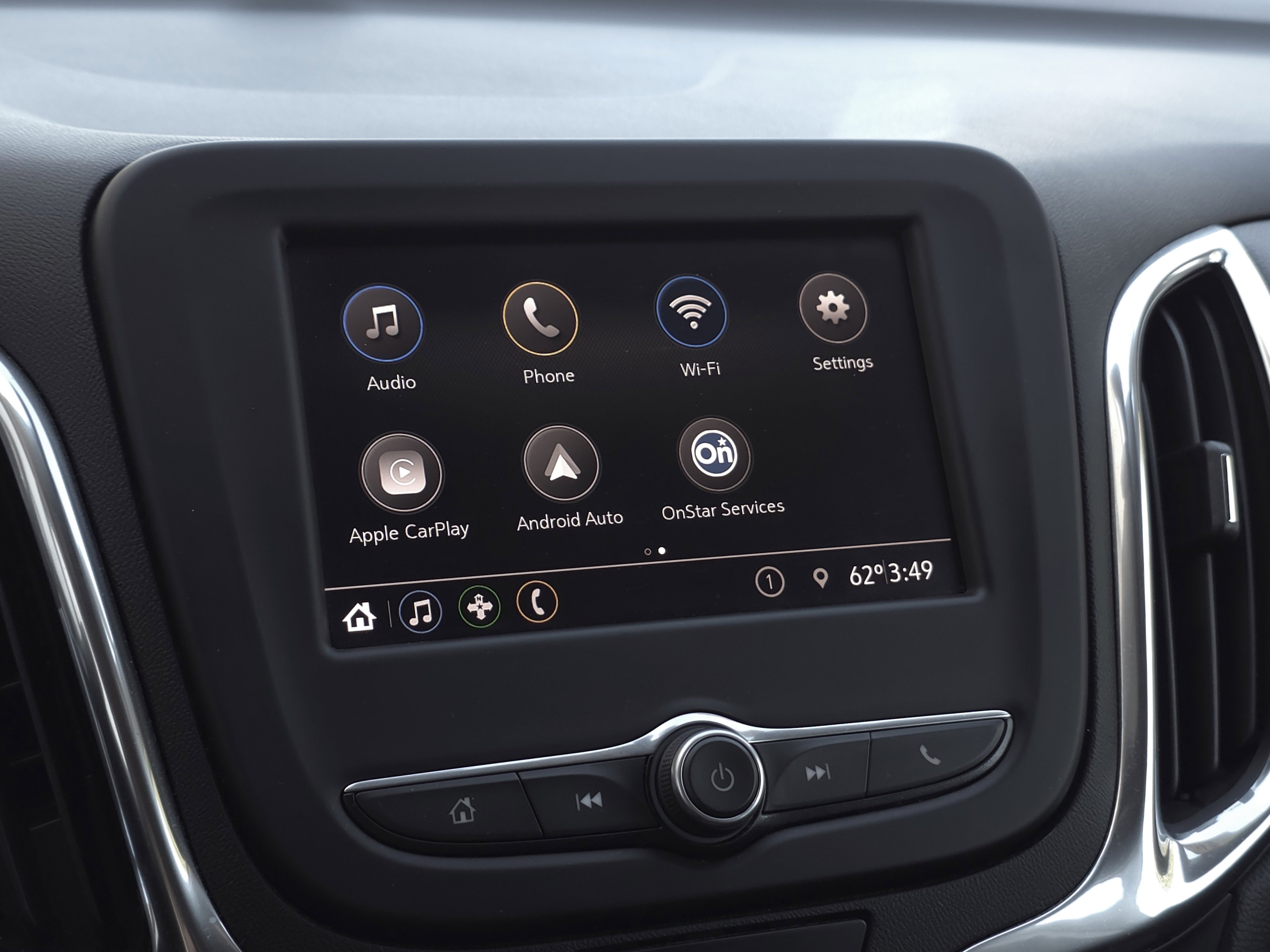 Used 2020 Chevrolet Equinox LT image 16