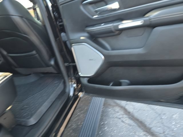 Used 2025 RAM 1500 Laramie w/ Advanced Safety Group II AWD/4WD image 33