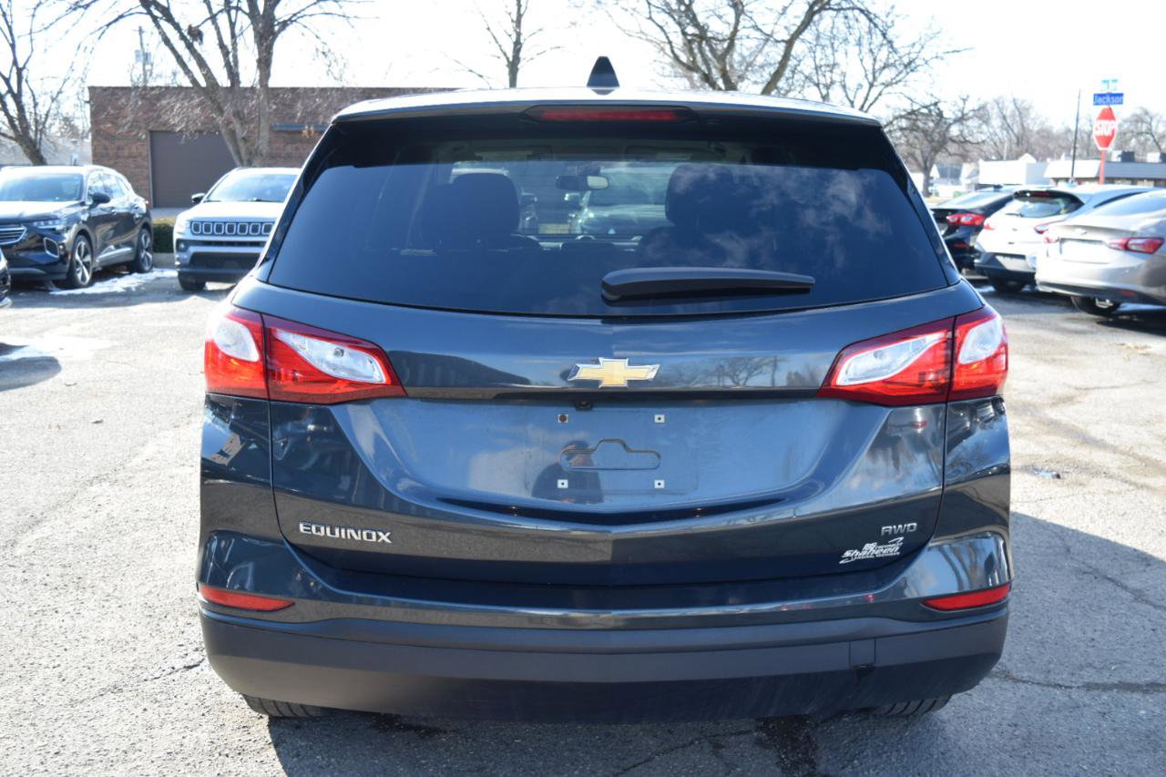 Used 2020 Chevrolet Equinox LS w/ LS Convenience Package image 9
