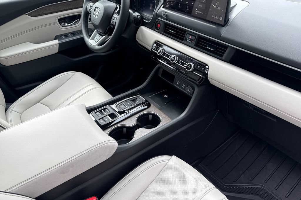 New 2026 Honda Pilot Elite image 13