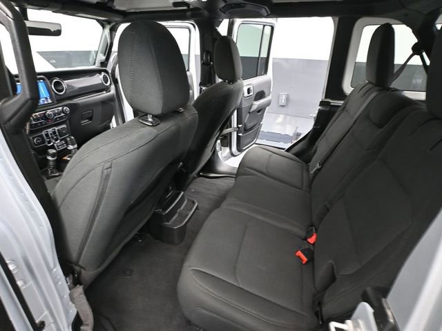 Used 2023 Jeep Wrangler Altitude image 37