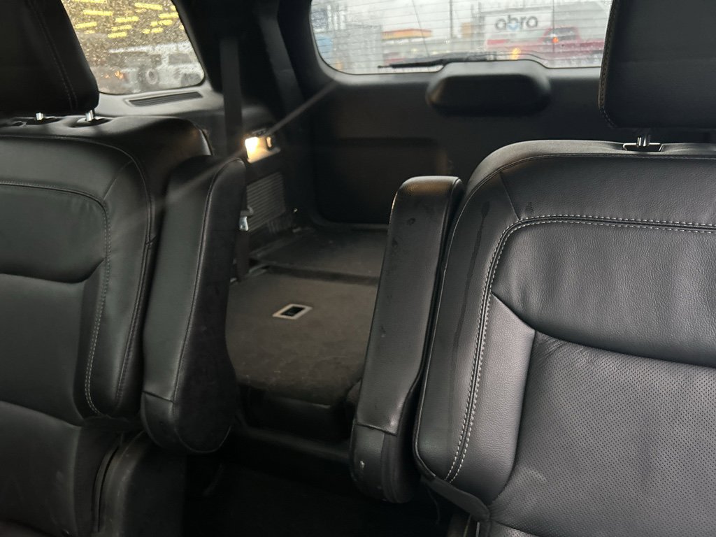 Used 2020 Ford Explorer Limited image 11