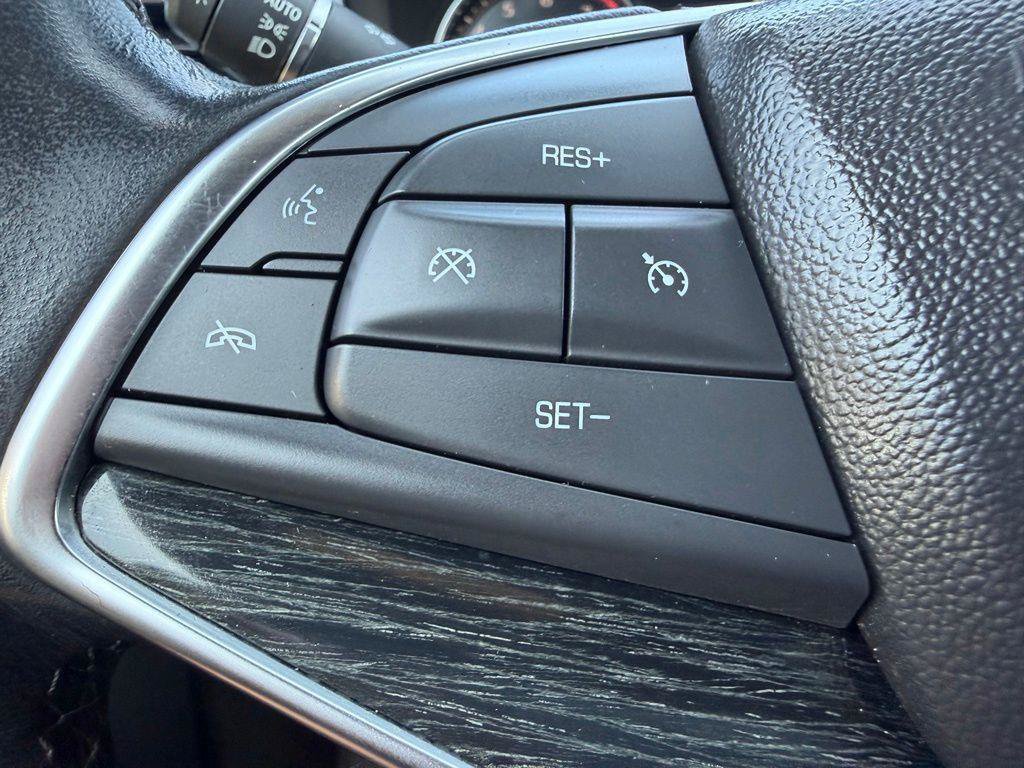 Used 2023 Cadillac XT5 Premium Luxury FWD image 18