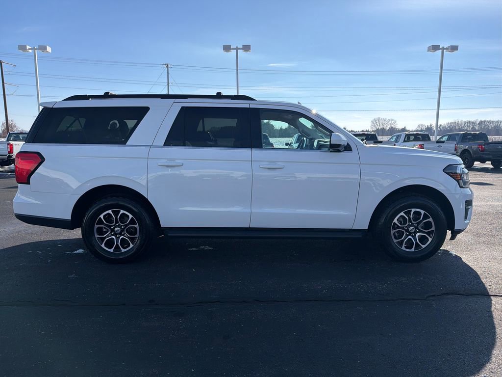 Used 2024 Ford Expedition Max XLT AWD/4WD image 6