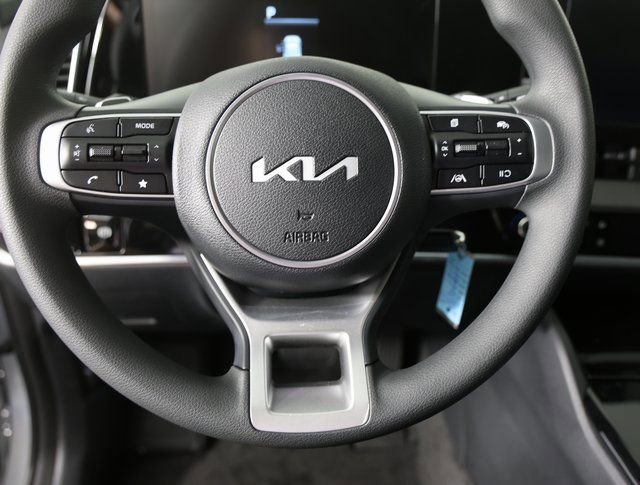 New 2025 Kia Sportage LX image 13