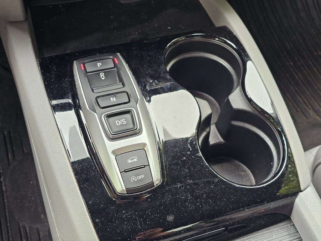 Used 2016 Honda Pilot Elite image 13