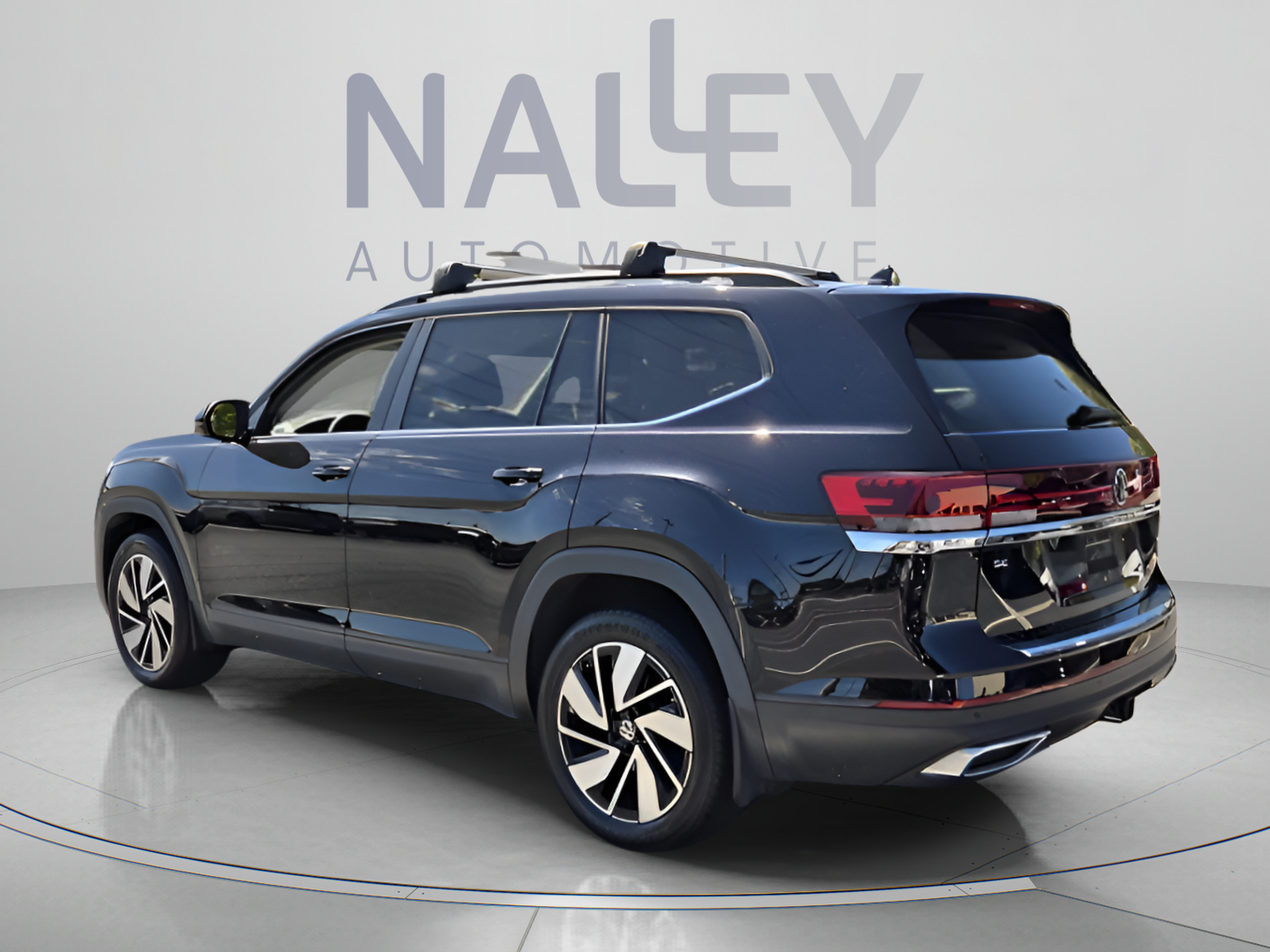 Used 2024 Volkswagen Atlas SE FWD image 3