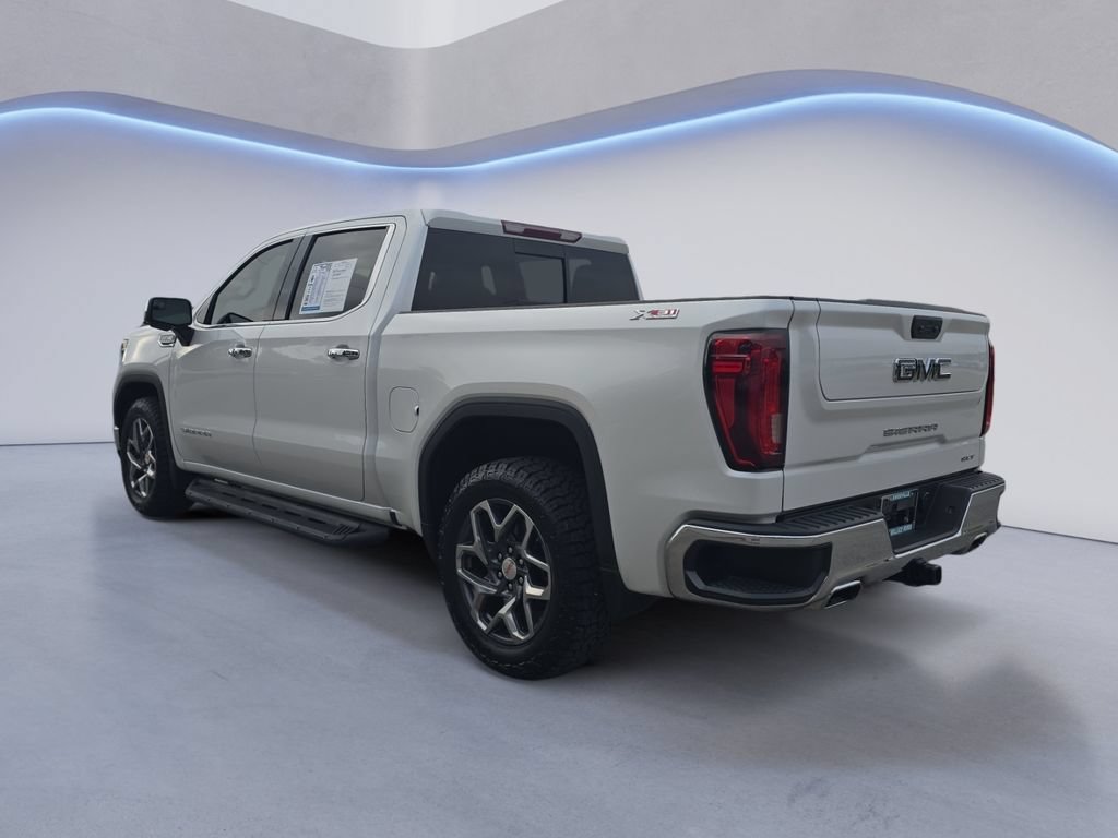 Used 2022 GMC Sierra 1500 SLT w/ SLT Convenience Package AWD/4WD image 3
