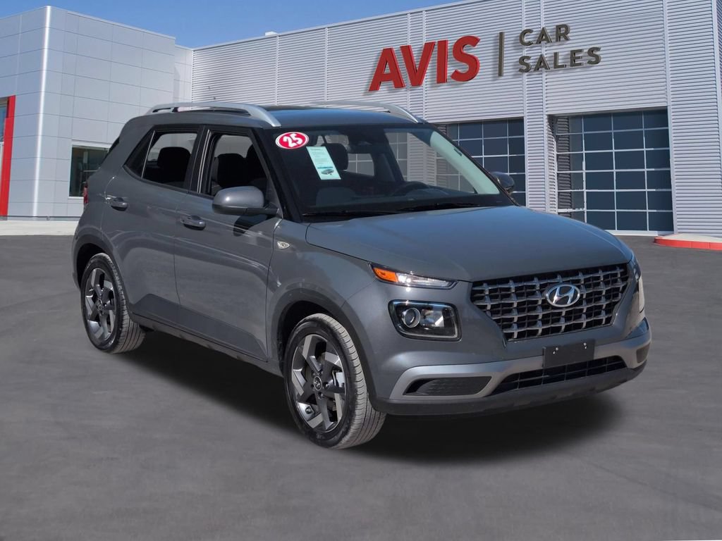 Used 2025 Hyundai Venue SEL FWD image 3