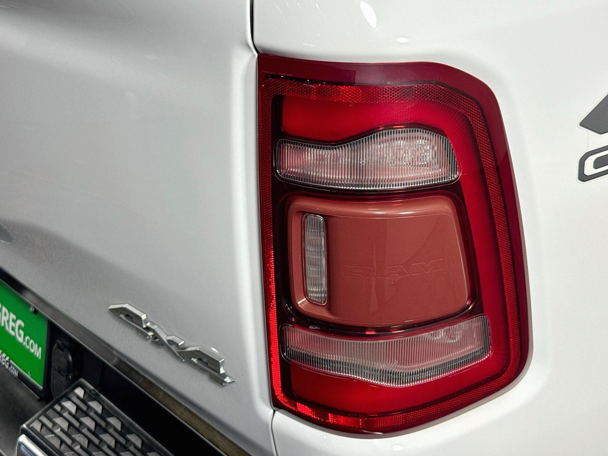 Used 2020 RAM 1500 Laramie AWD/4WD image 32