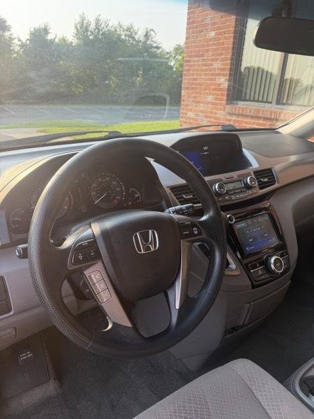 Used 2017 Honda Odyssey EX image 9