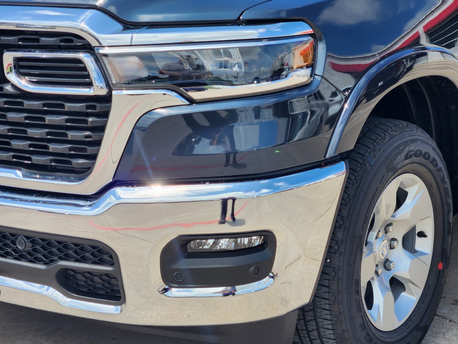 New 2026 RAM 1500 Lone Star AWD/4WD image 9