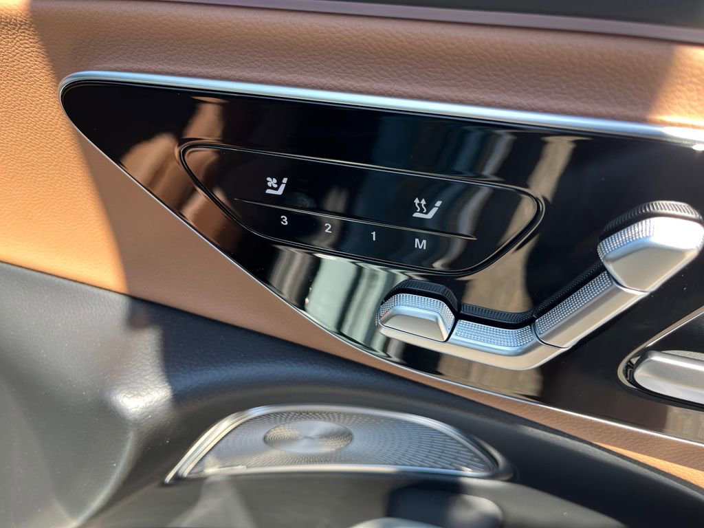 Certified 2025 Mercedes-Benz E 350 4MATIC Sedan image 16
