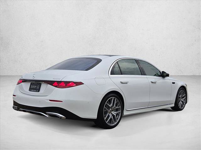 New 2027 Mercedes-Benz S 580 4MATIC Sedan image 2