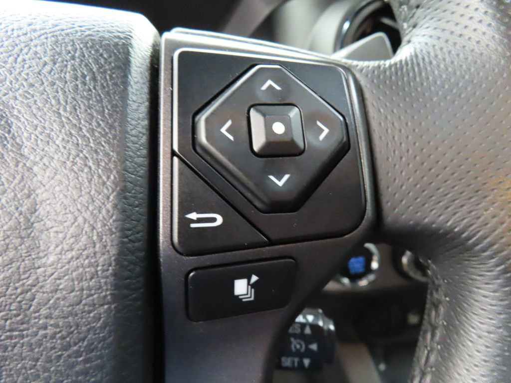 Used 2017 Toyota Tacoma TRD Pro image 43