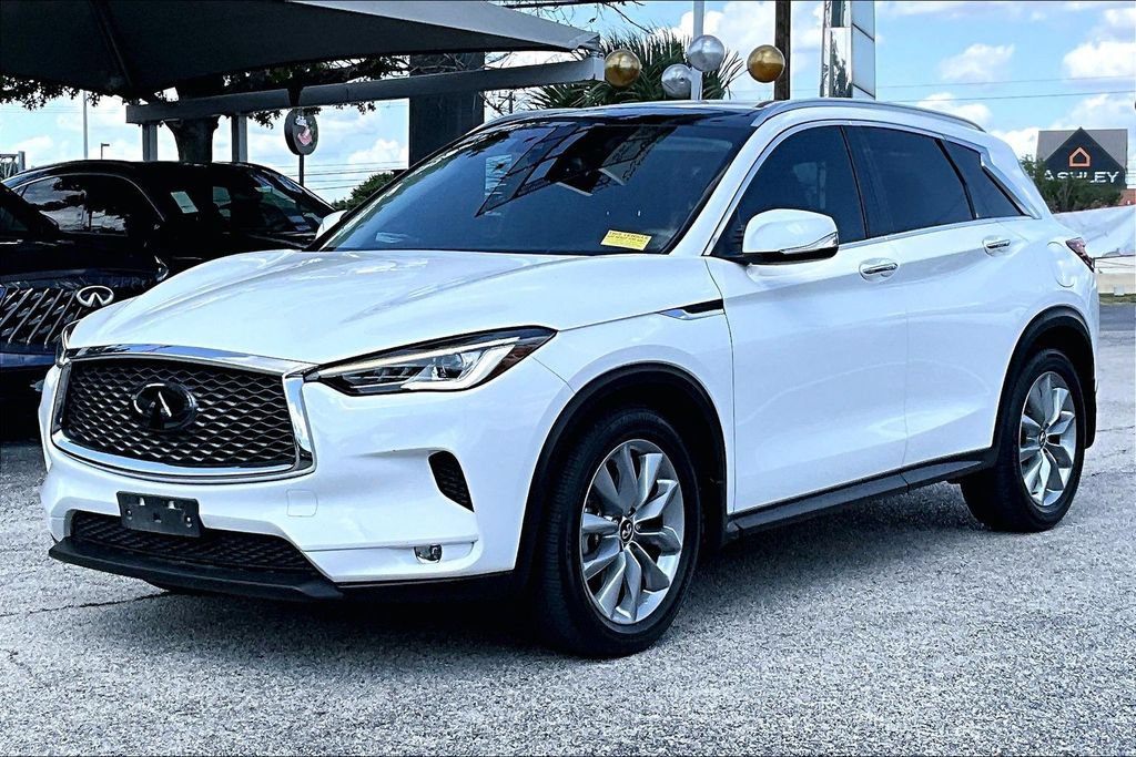 Used 2022 INFINITI QX50 Luxe FWD image 2