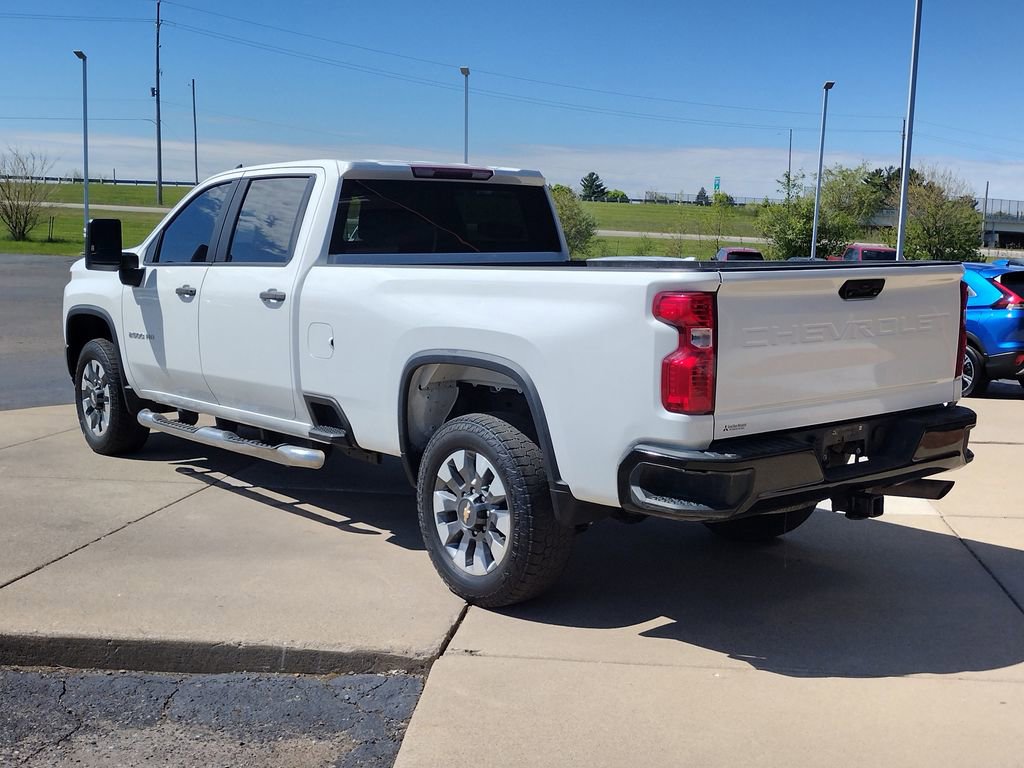 Used 2022 Chevrolet Silverado 2500 Custom w/ Custom Value Package AWD/4WD image 14