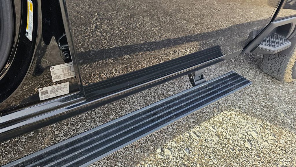 Used 2023 GMC Sierra 2500 Denali w/ Denali Ultimate Package image 17