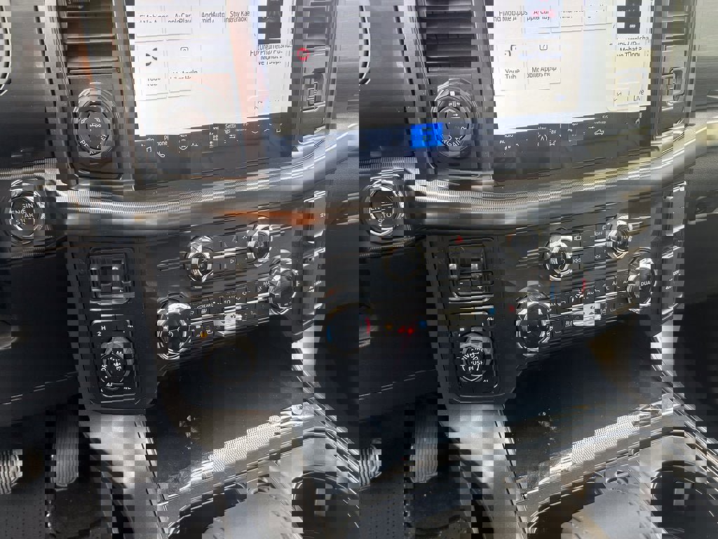 New 2026 Ford F150 Lariat w/ Equipment Group 502A High image 27