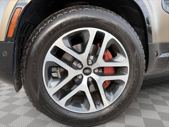Used 2020 Land Rover Defender 110 X AWD/4WD image 9