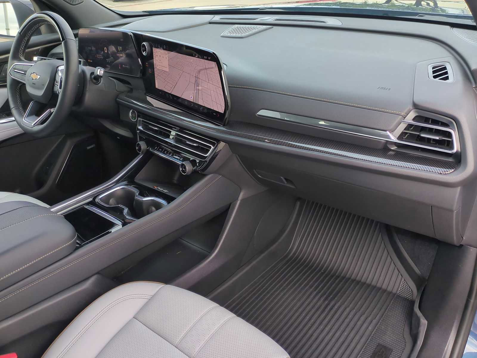 Used 2026 Chevrolet Traverse High Country w/ LPO, Floor Liner Package FWD image 29