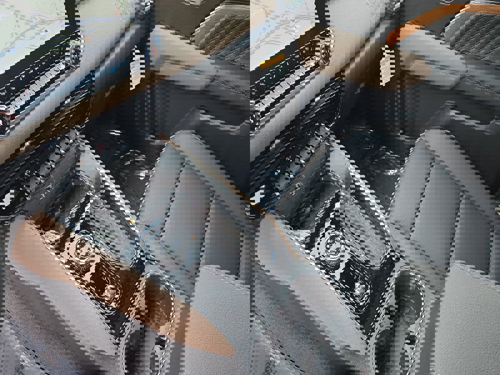 New 2026 GMC Canyon Denali image 27