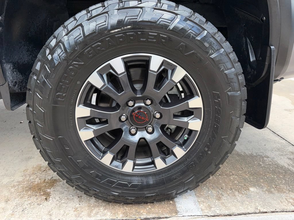 Used 2024 Nissan Titan PRO-4X AWD/4WD image 46