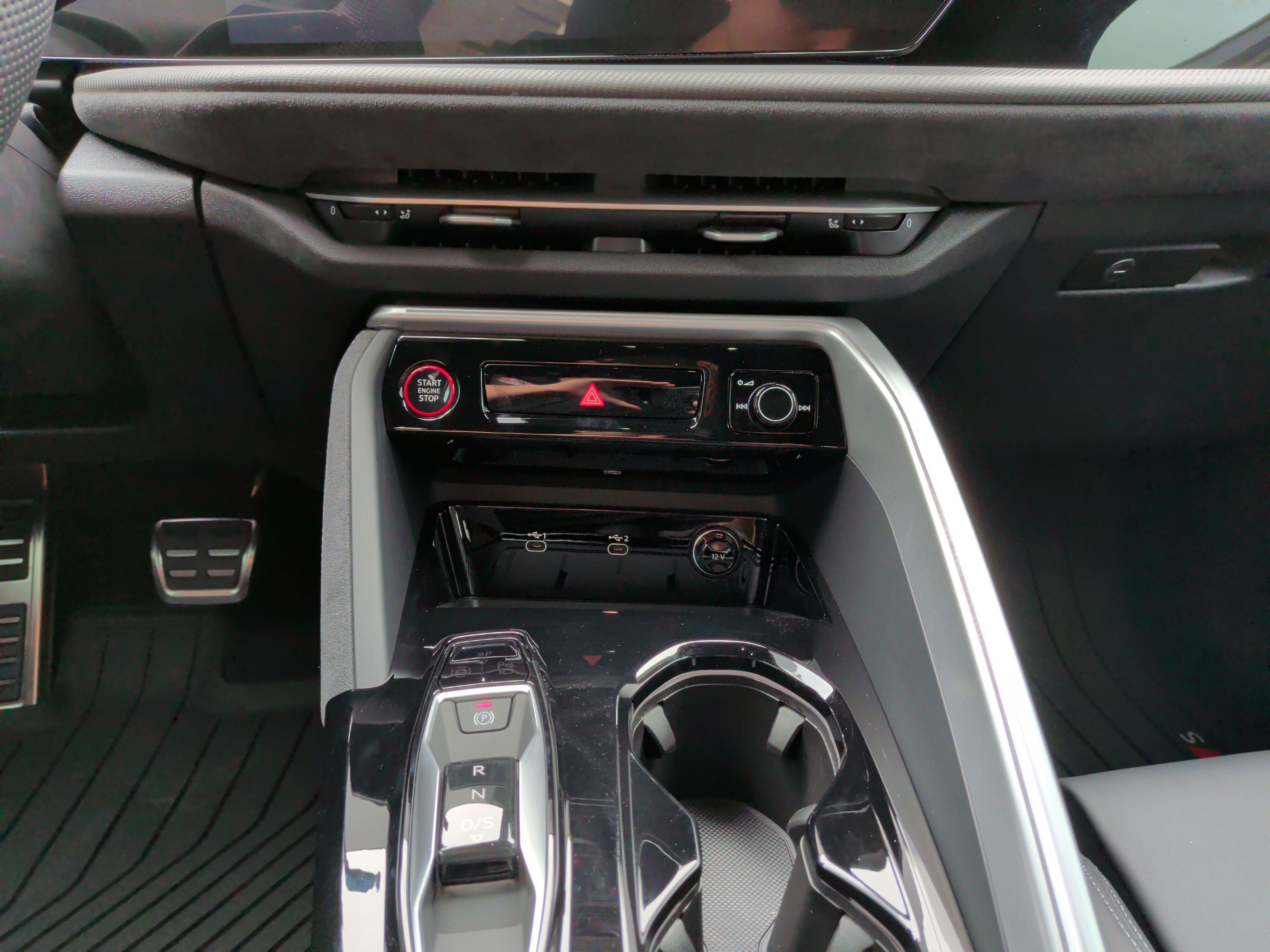 Used 2025 Audi SQ5 Premium Plus AWD/4WD image 24