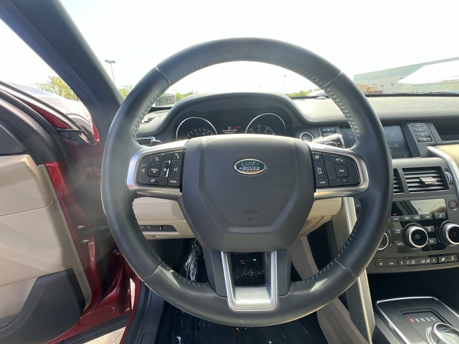 Used 2016 Land Rover Discovery Sport HSE image 24