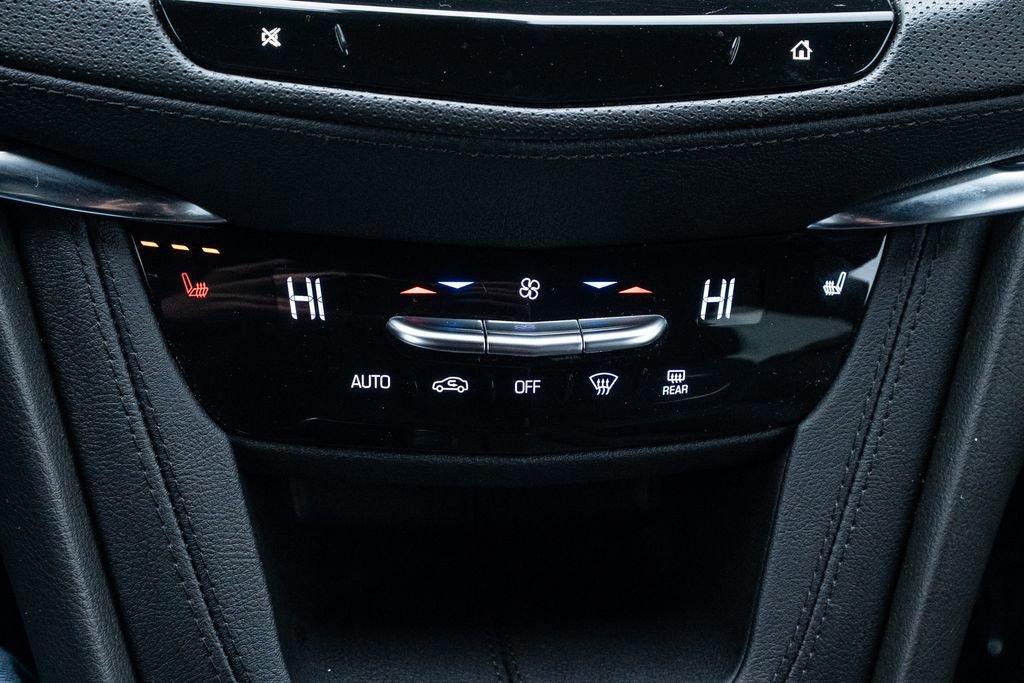 Used 2022 Cadillac XT5 Premium Luxury w/ LPO, Floor Liner Package image 30