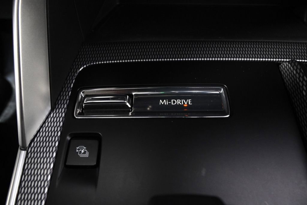 Certified 2024 MAZDA CX-90 Plug-In Hybrid w/ Preferred image 34