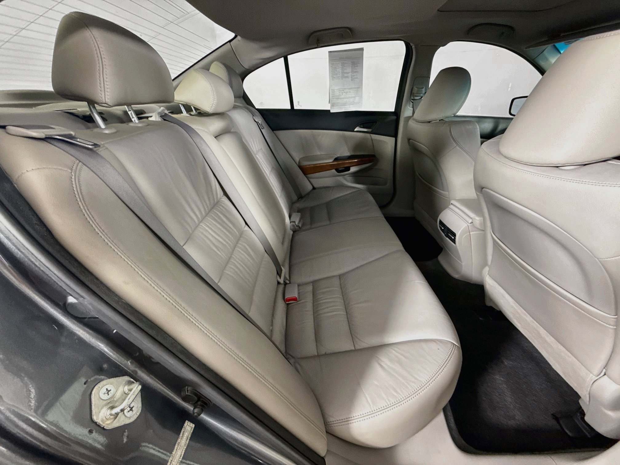 Used 2011 Honda Accord EX-L image 33