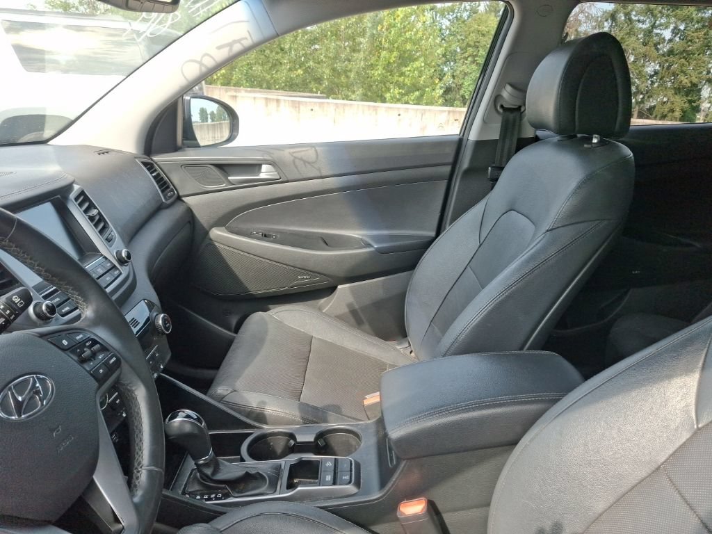 Used 2017 Hyundai Tucson SE Plus w/ Cargo Package AWD/4WD image 8