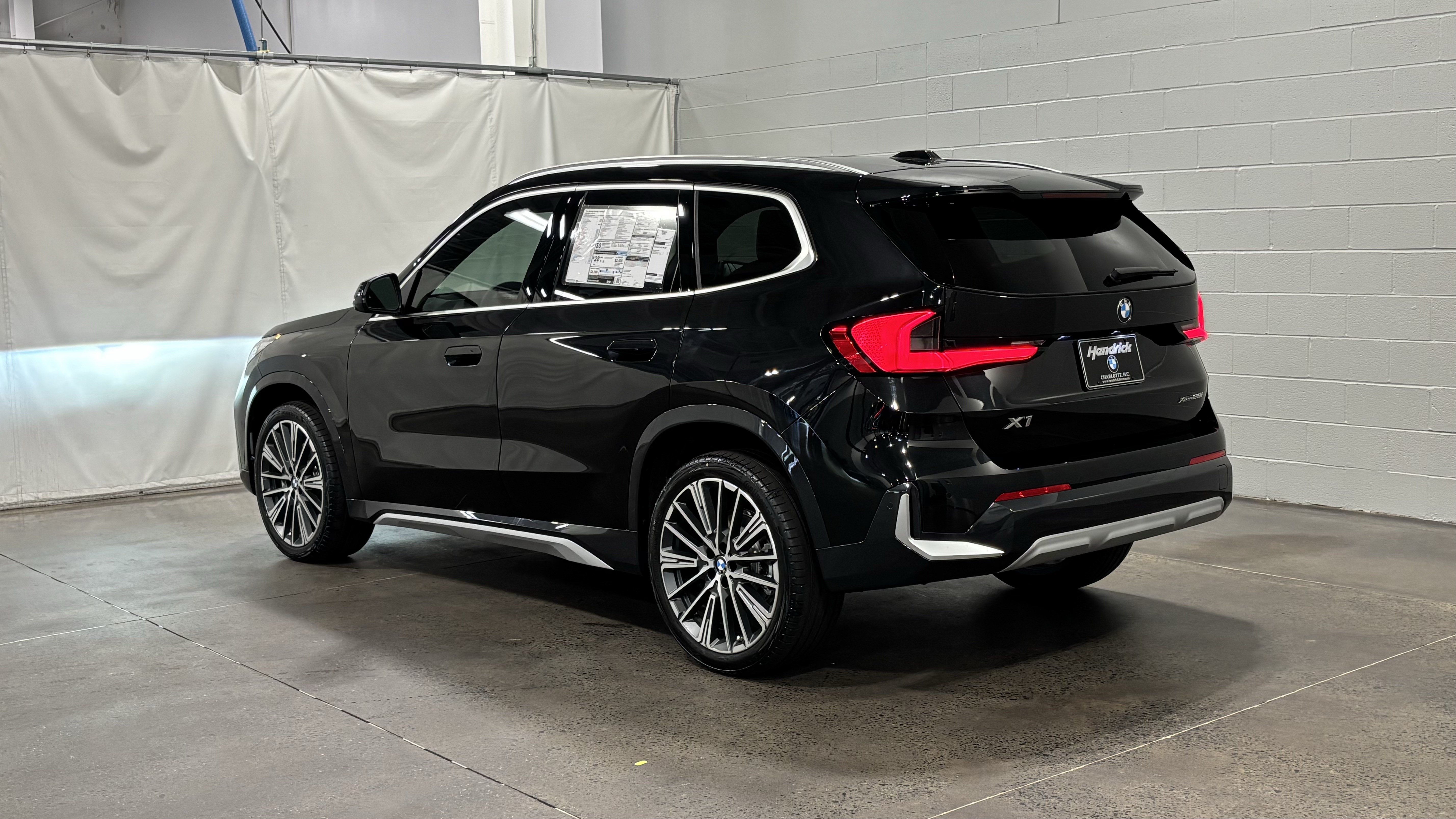 Used 2026 BMW X1 xDrive28i w/ Technology Package AWD/4WD image 6