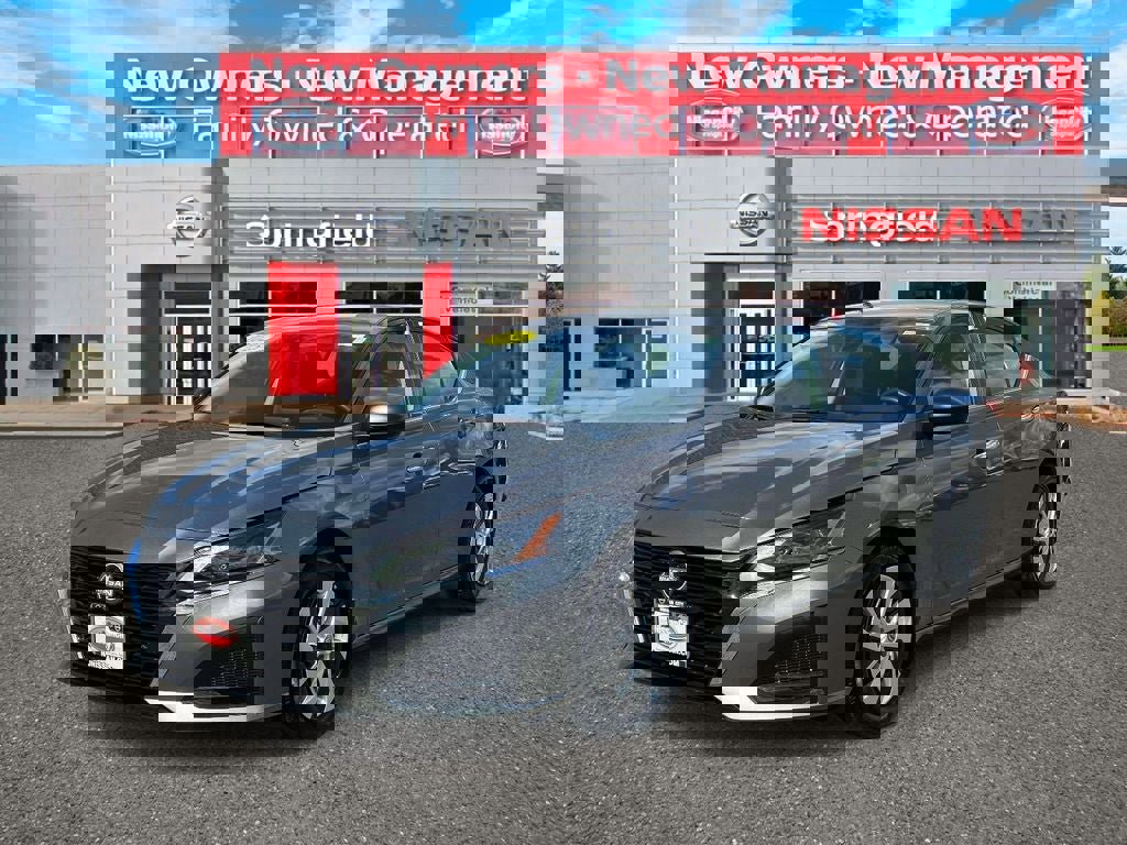 Used 2025 Nissan Altima 2.5 S image 2