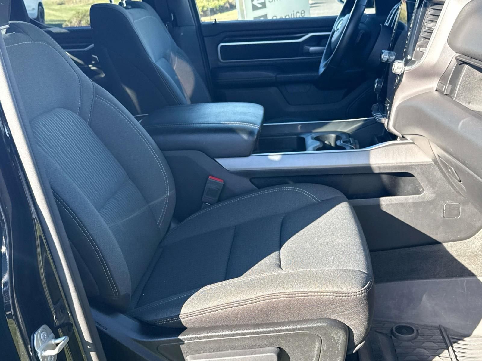 Used 2024 RAM 1500 Big Horn image 31