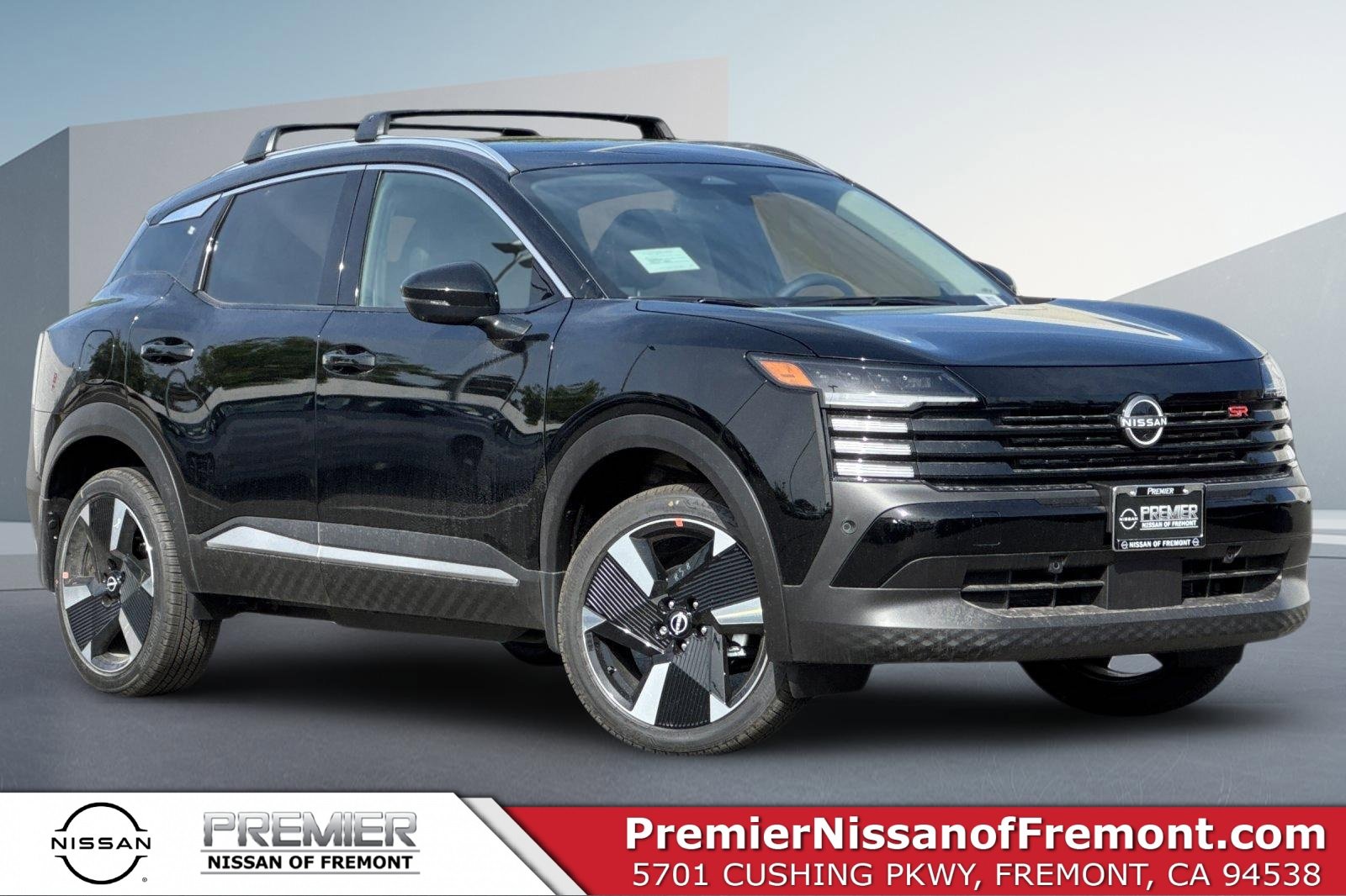 New 2025 Nissan Kicks SR image 1