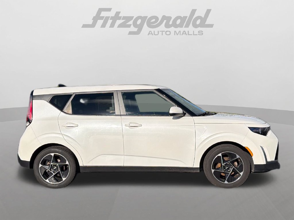 Used 2024 Kia Soul EX FWD image 9