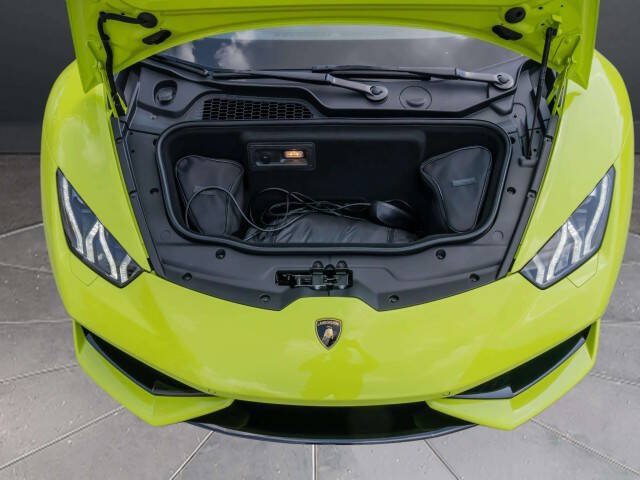 Used 2016 Lamborghini Huracan LP 610-4 Avio AWD/4WD image 30