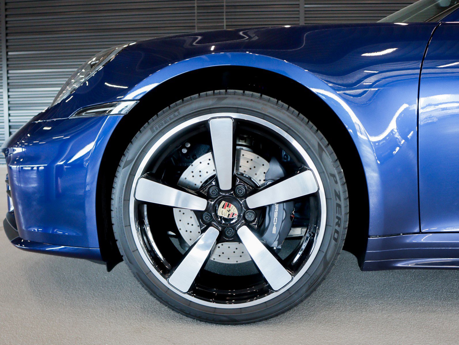 Used 2025 Porsche 911 Carrera T image 13