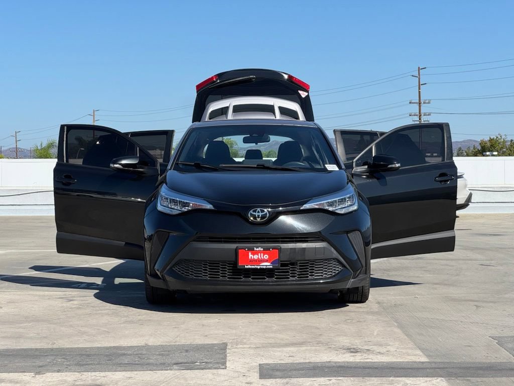 Used 2020 Toyota C-HR XLE FWD image 28