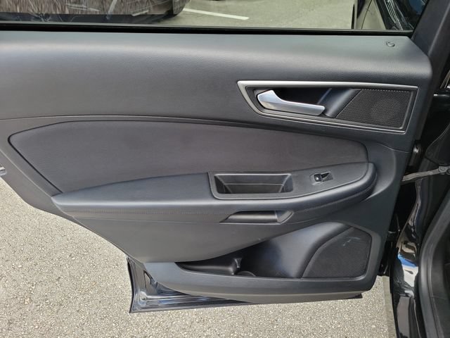 Used 2015 Ford Edge SE FWD image 10