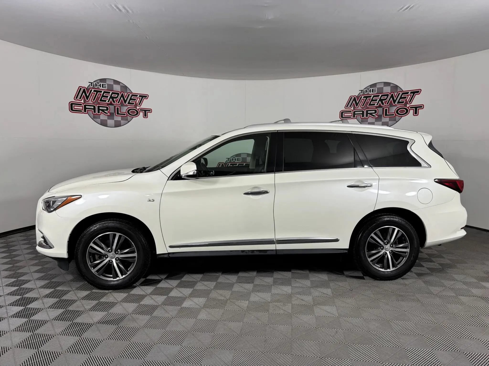 Used 2019 INFINITI QX60 Luxe AWD/4WD image 4