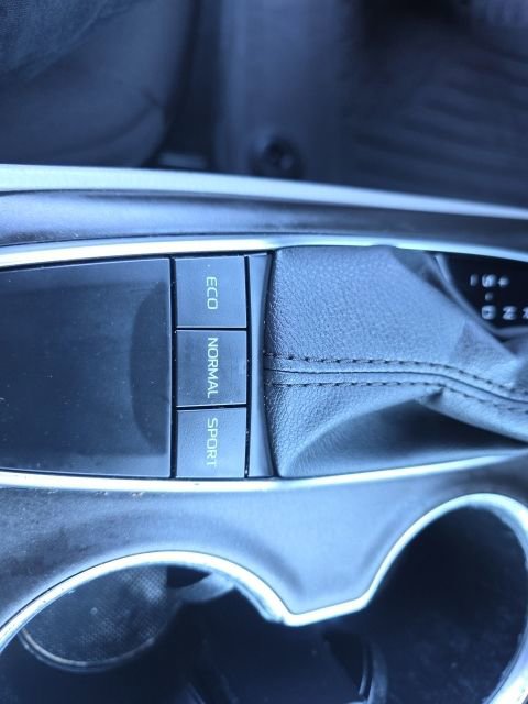 Certified 2024 Toyota Camry LE image 21