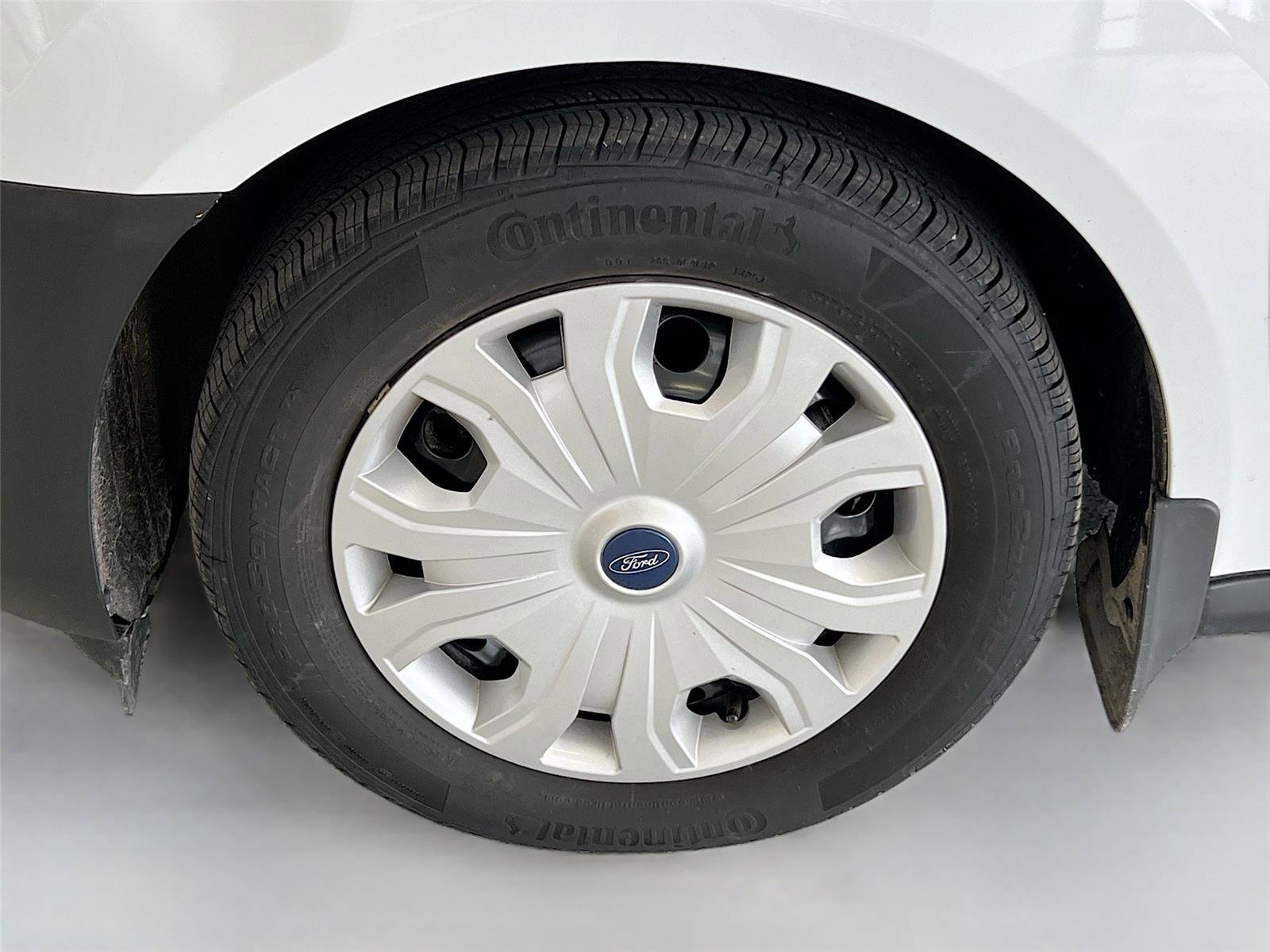 Used 2023 Ford Transit Connect XL image 27